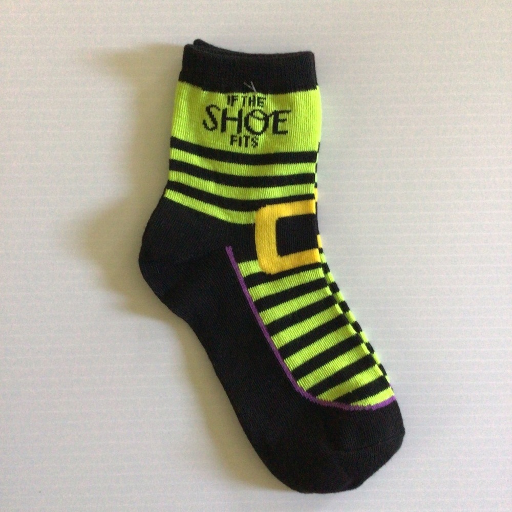 Halloween Witch “If The Shoe Fits” Socks - Size 9-11 - Picture 2 of 4
